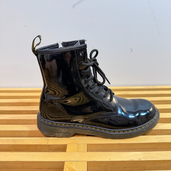 Dr. Martens 1460 Y Originals Patent Leather Boots Side Zipper Women’s Size 7 NEW - Picture 3 of 9